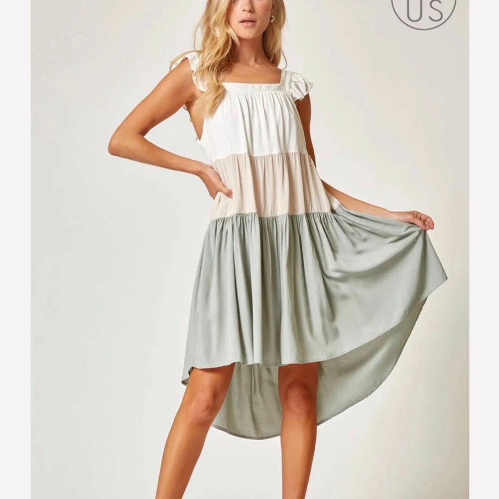 PLUS Tiered dress